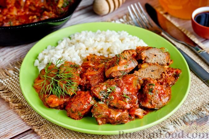 Салат пикантный с курицей. Теплый салат с курицей и болгарским перцем. Курица соевый соус помидоры. Салат с соевым соусом и овощами. Говядина в кисло-сладком соусе.