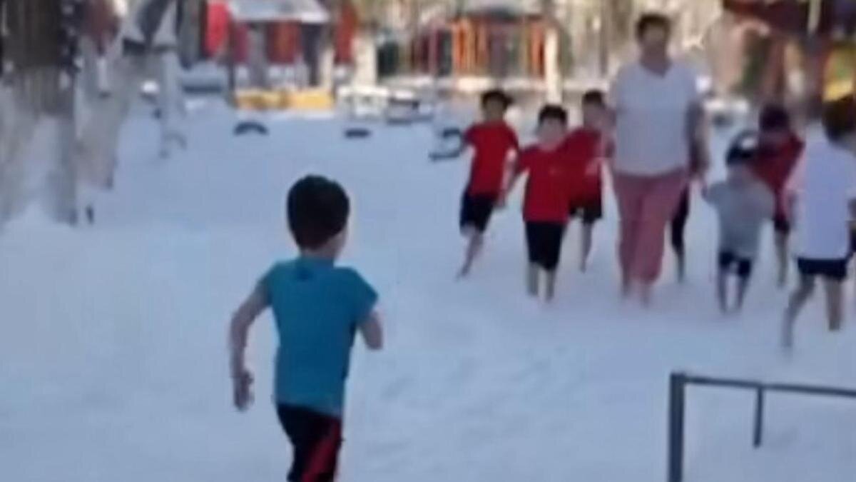 Бегающие дети видео