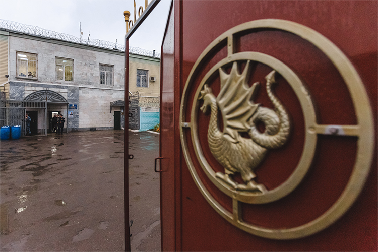    Показания против начальника колонии дал осужденный еще в 2015 году некий Андреев Фото: «БИЗНЕС Online»