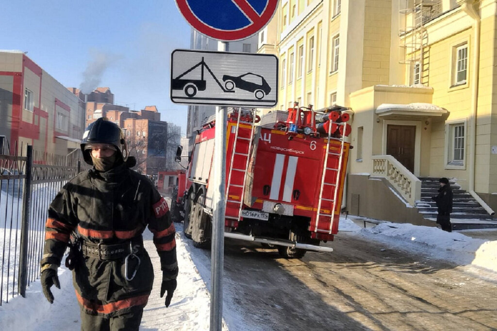 В подъезде сработала пожарная