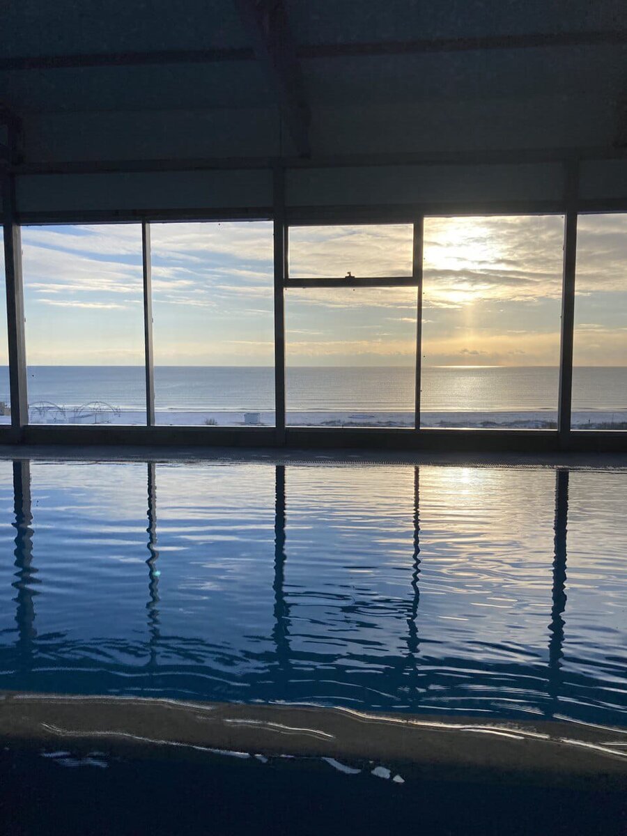 Зимний бассейн, например