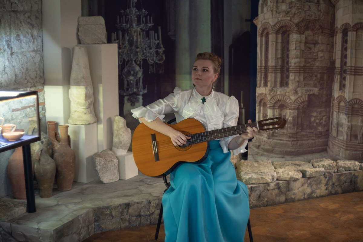 Театрализованная экскурсия «Старый особняк зажигает огни» // Фото из Telegram-канала Восточно-Крымского историко-культурного музея-заповедника 