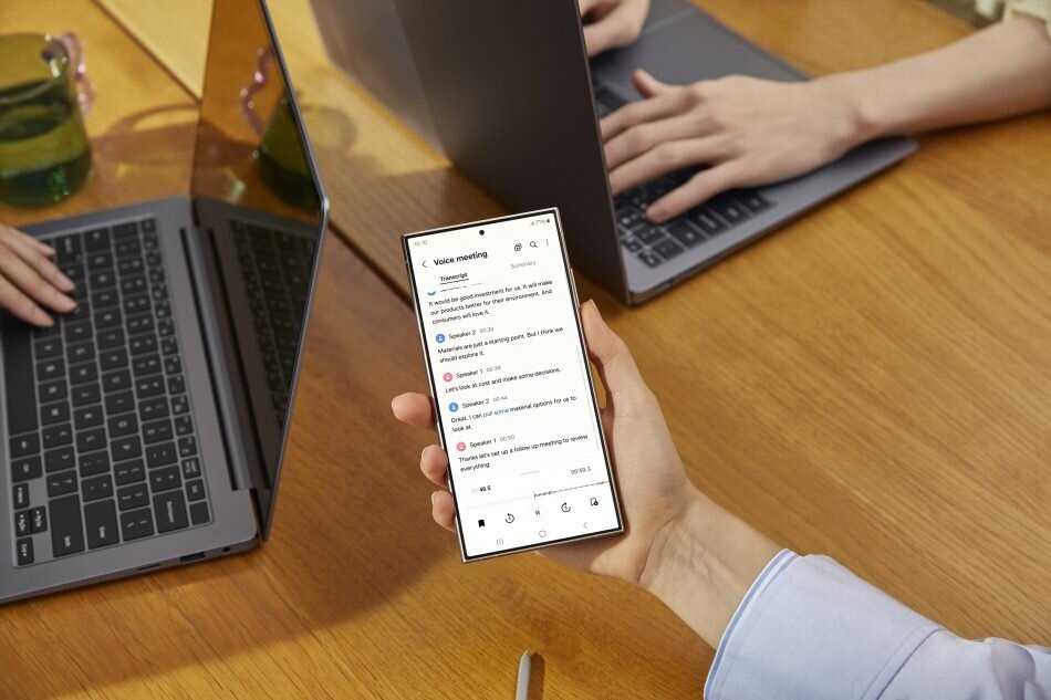 Диктофон Samsung Galaxy S24 оснащен функцией помощи при расшифровке с помощью искусственного интеллекта. Изображение: Samsung Electronics/Megan Crouse