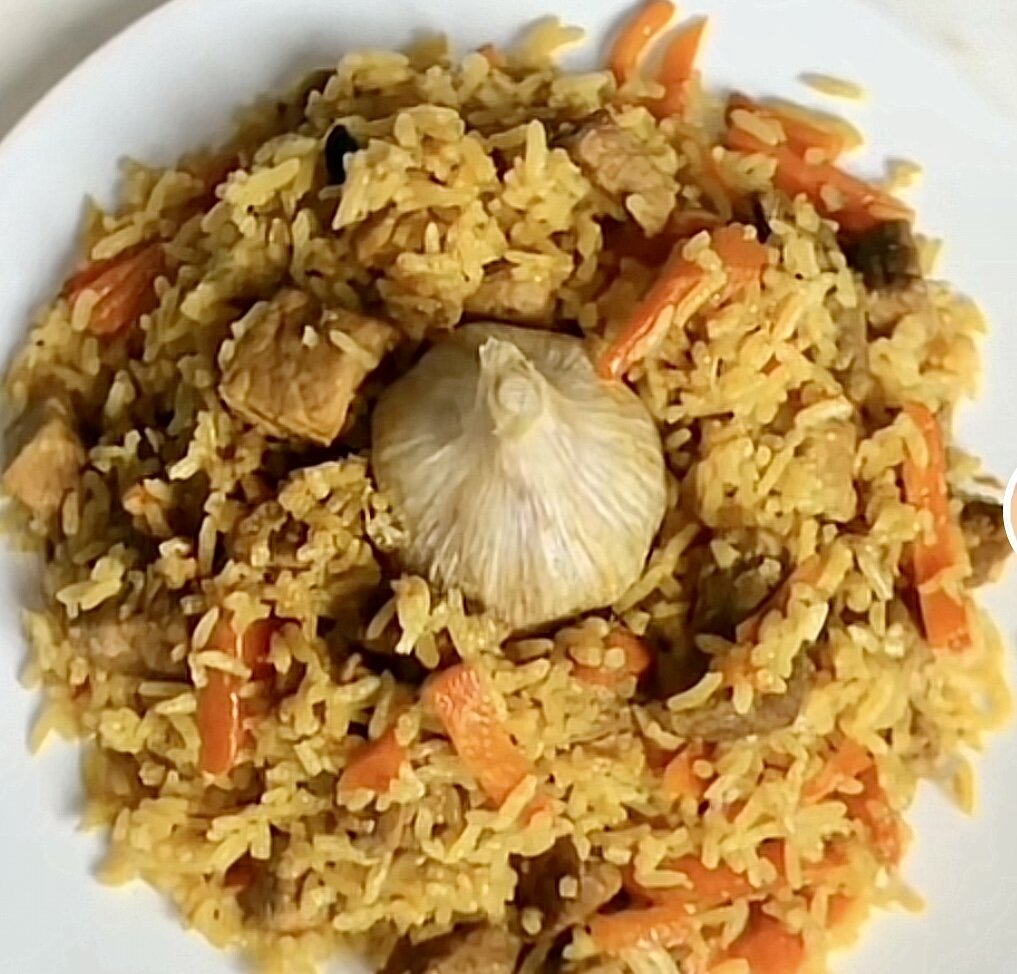 Фото автора. Этот рецепт позволяет приготовить плов с непревзойденным вкусом и текстурой, несмотря на то, что вы не используете казан. 