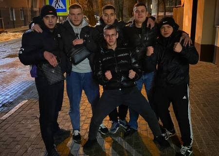    В Белгороде этническая группировка жестоко избивала мирных жителей славянской внешности. Подражали героям фильма «Слово пацана. Кровь на асфальте»