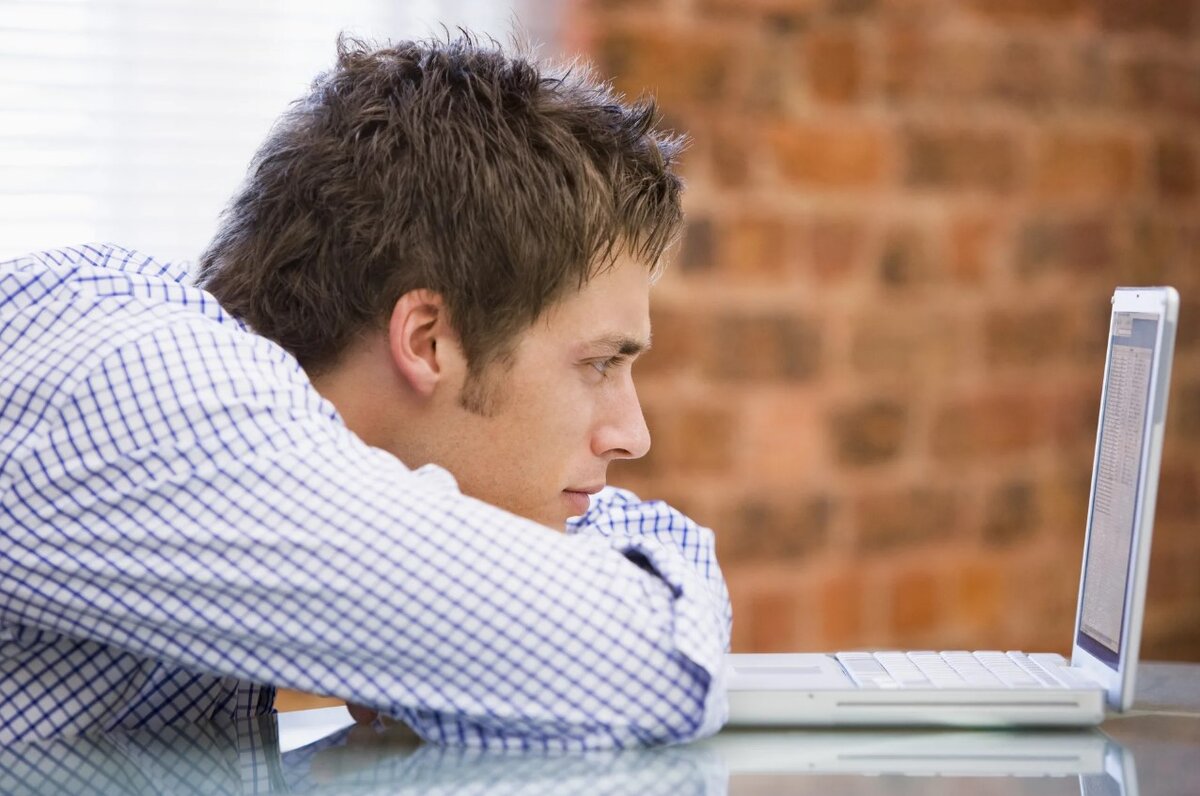 И такие вопросы поступают к нам достаточно часто. А ведь ошибки в технологии отделки и в работе с оборудованием ведут к большим финансовым и временным потерям, а также угрожают Вашей безопасности и здоровью!