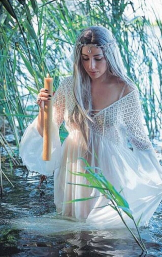 Источник:https://vsezhurnaly.com/zhurnal/tainstvennye-istorii.