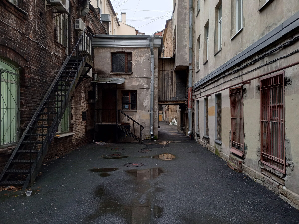 Здесь тоже живут люди