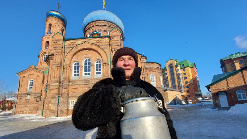     Богоявленская вода в Покровском соборе Анна Зайкова