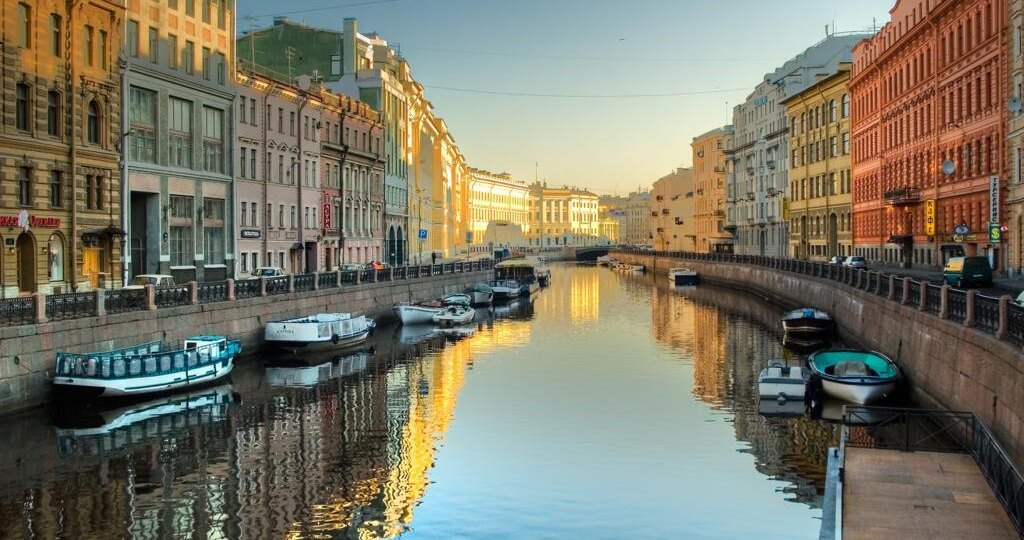 Куда сходить в Петербурге?