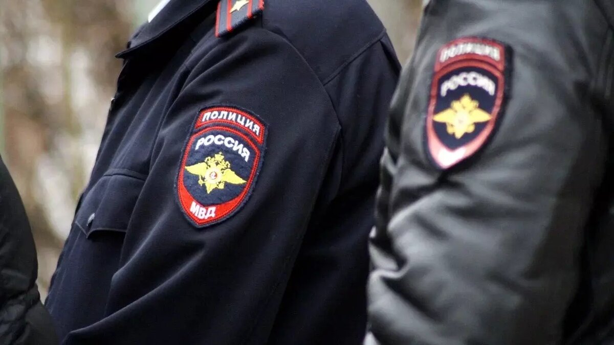     В Казани трое мужчин напали на водителя такси. Такую информацию Inkazan подтвердили в пресс-службе управления МВД России по столице РТ. Предварительно, они избили потерпевшего и выстрелили в него за требование оплатить поездку.