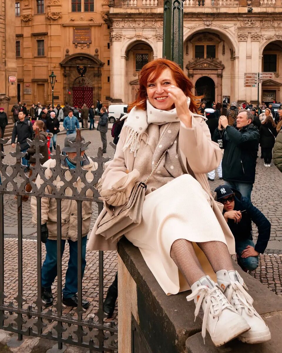 Таблица размеров одежды для женщин. Таблица размеров головных уборов. Размерная сетка женской одежды таблица соответствия. В соответствии с размерами вашего. Таблица ясельных размеров.