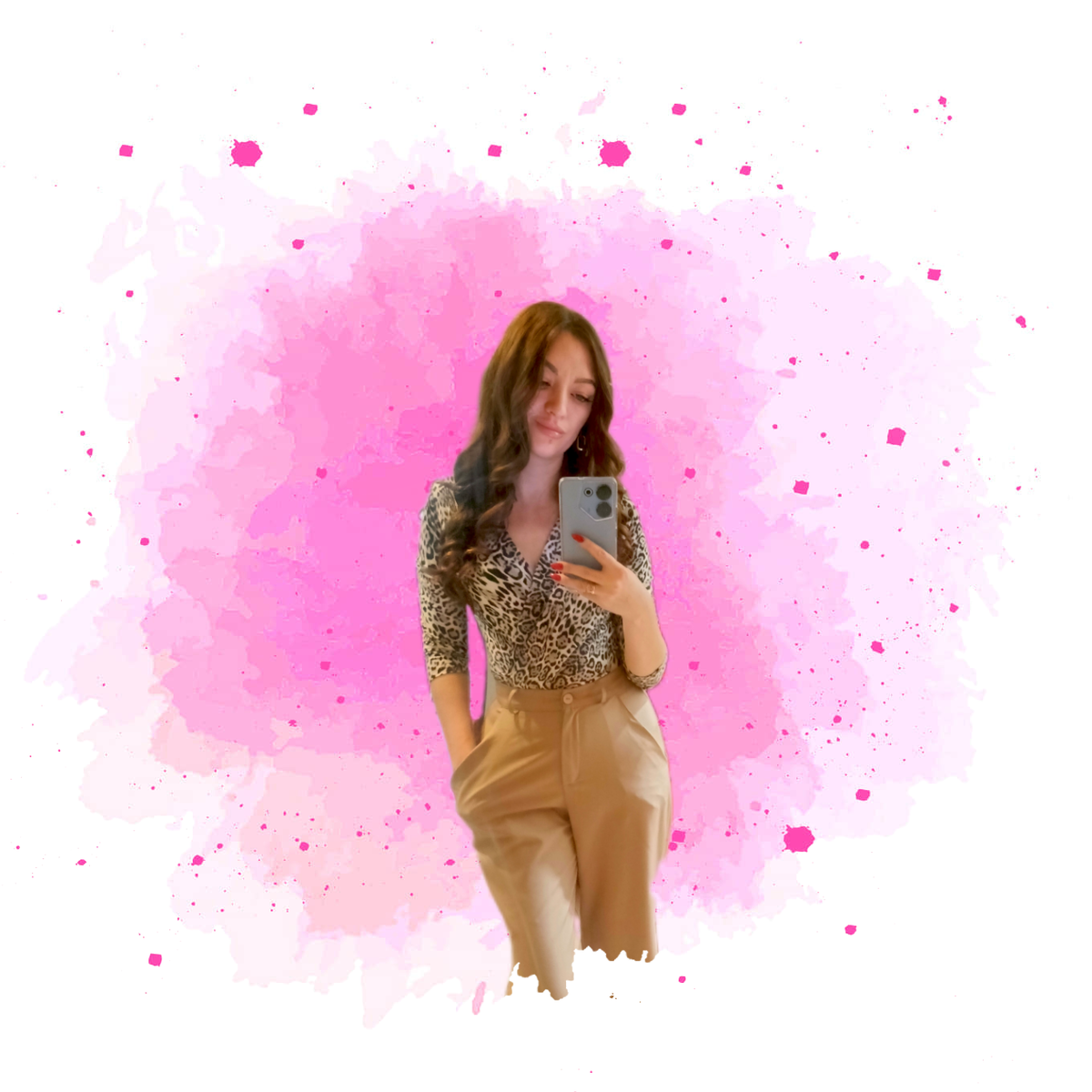 Боди леопардового принта, брюки палаццо бежевого цвета.