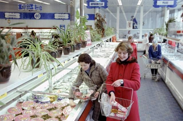 Специализированный магазин «Океан» на проспекте Мира в Москве, 1979 год. / Александр Лыскин / РИА Новости