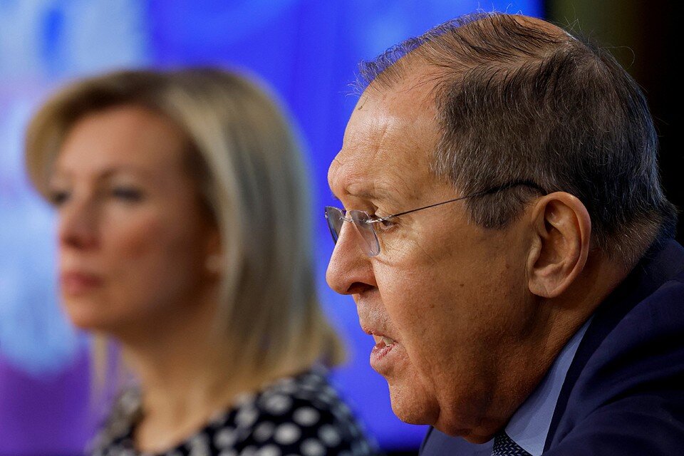    Во вступительном слове Лавров пообещал, что наш МИД продолжит «продвигать идеалы правды, справедливости в международных делах» REUTERS