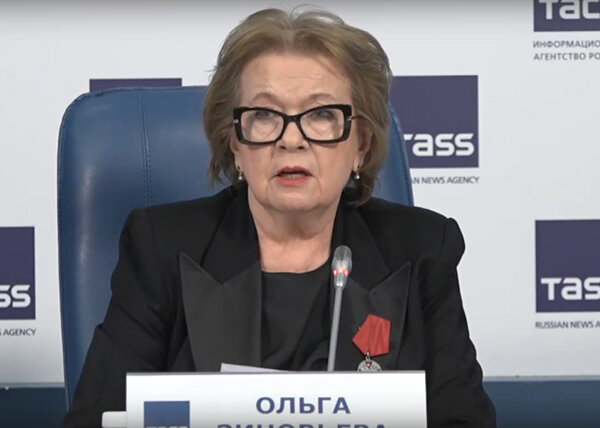    Институт РАН и философский камень преткновения между западниками и славянофилами