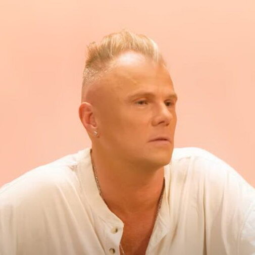     Алла Пугачева организовала свидание Константину Легостаеву