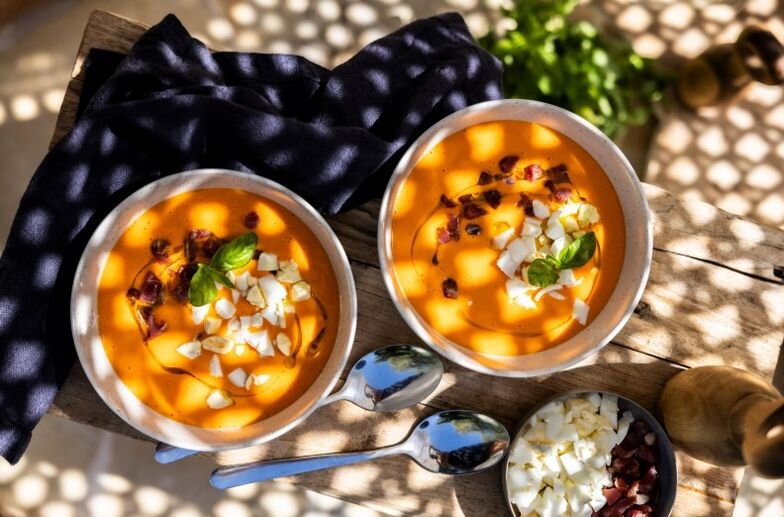 Готовый Сальморехо — настоящий кулинарный эстетизм, где каждая ложка открывает мир свежести и восхитительного вкуса!