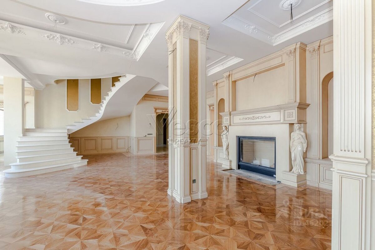 📷 из ресурса ЦИАН: Многокомнатная квартира, 750 м² в ЖК «Ближняя дача» 1,06 млрд. руб.