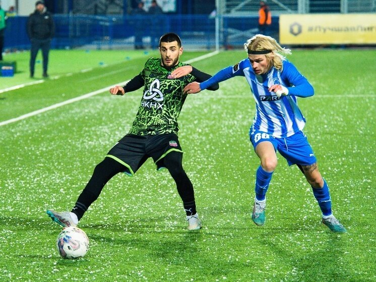     ФК "Нефтехимик"