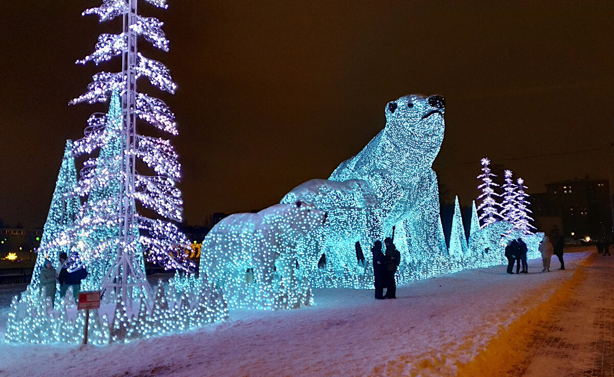 Белые медведи Ростокино у Яузы и акведука, изображение из открытых источников 