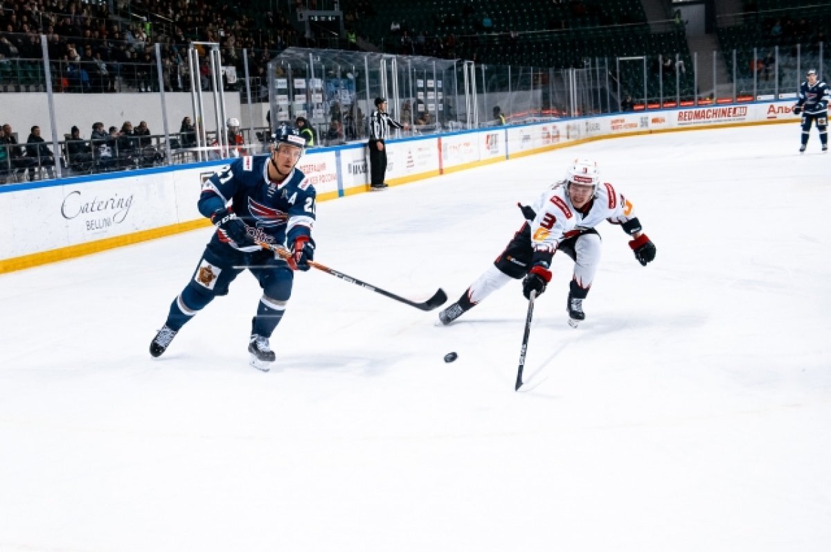    Красноярский ХК «Сокол» одержал нелёгкую победу над «Омскими крыльями»