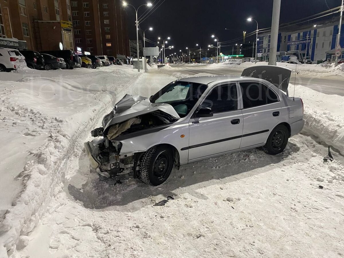    Водитель-новичок спровоцировал аварию в Сургуте