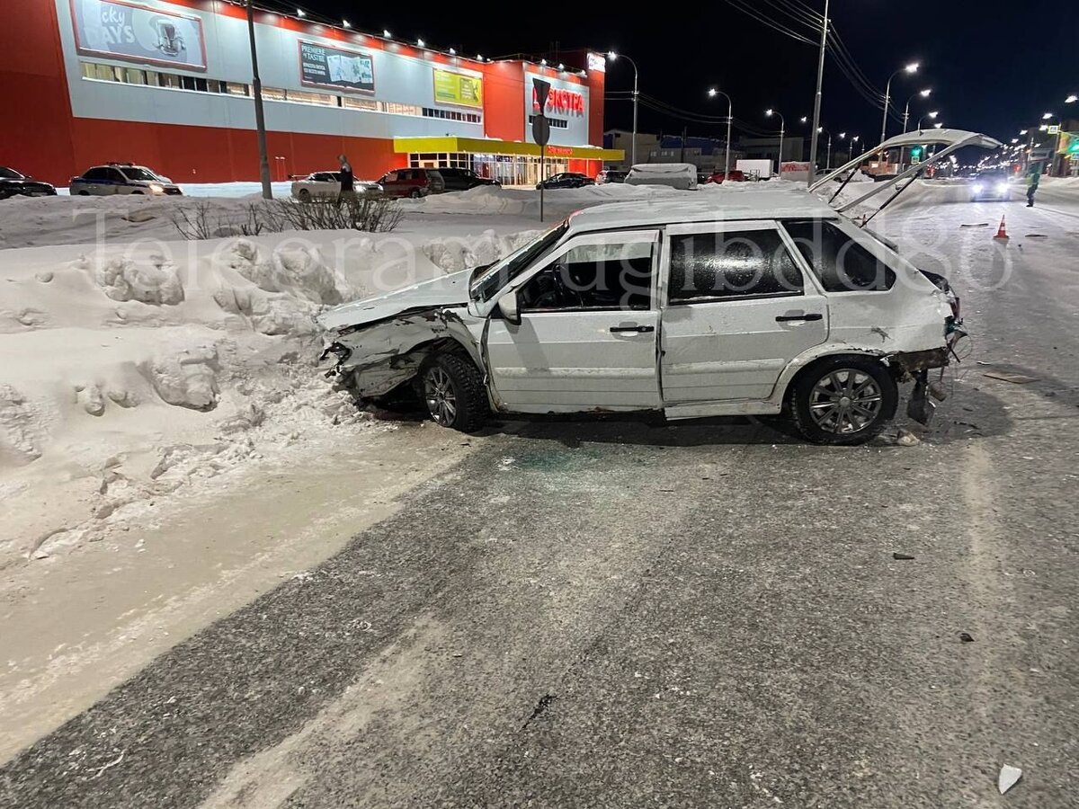    Водитель-новичок спровоцировал аварию в Сургуте