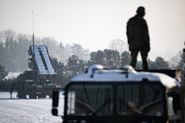    Киев продолжает сопротивляться только потому, что Запад отгрузил значительное количество бронетехники, боеприпасов и иного снаряжения Фото: © Sebastian Gollnow / dpa / www.globallookpress.com
