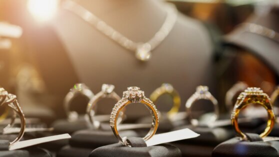    Россияне смогут проверять подлинность ювелирных украшений с помощью QR-кода Алина Городниченко