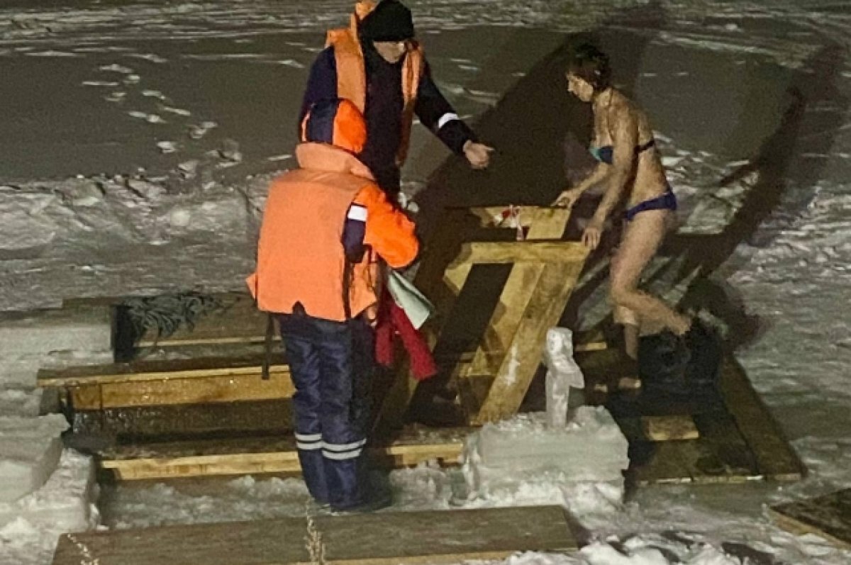    1107 человек прошли обряд омовения в крещенскую ночь в Ульяновске