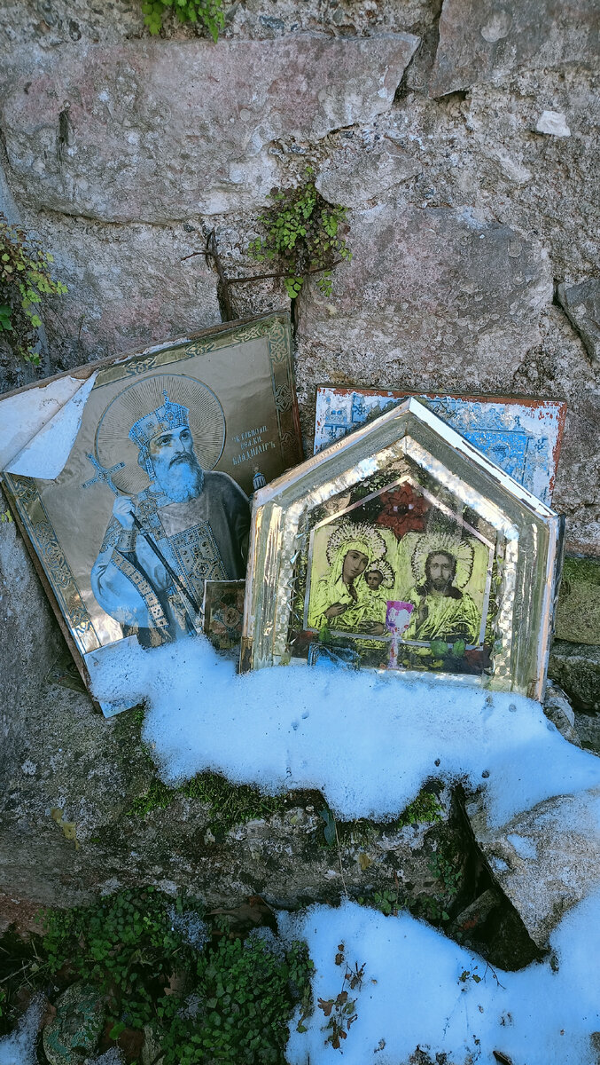 на горе стояла церковь. свято-георгиевский монастырь севастополь фиолент. епифань церковь успения пресвятой богородицы. крест на горе афон. воскресенская церковь (форос).