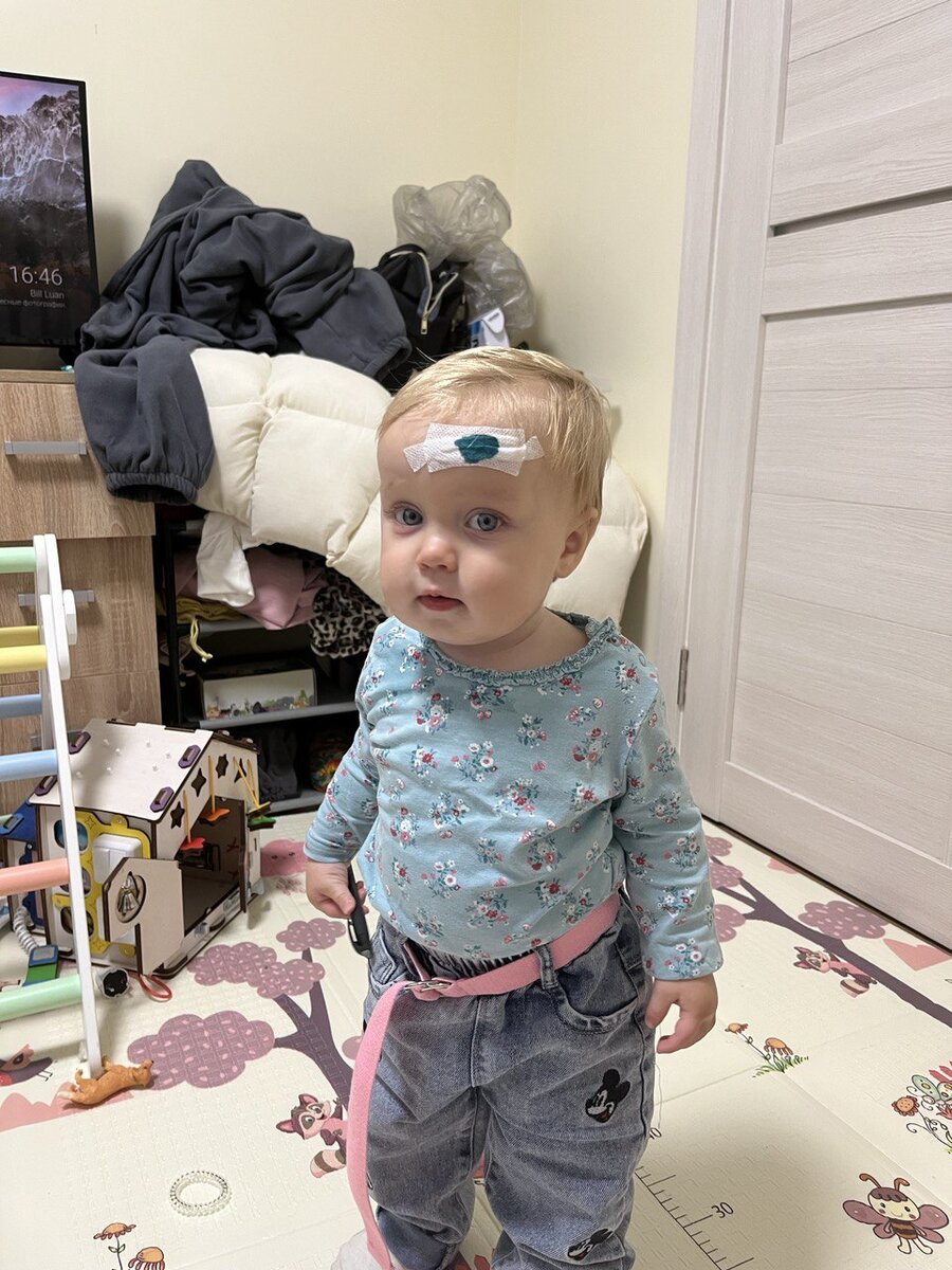 Майя с травмой. Читайте дальше и узнаете с какой.