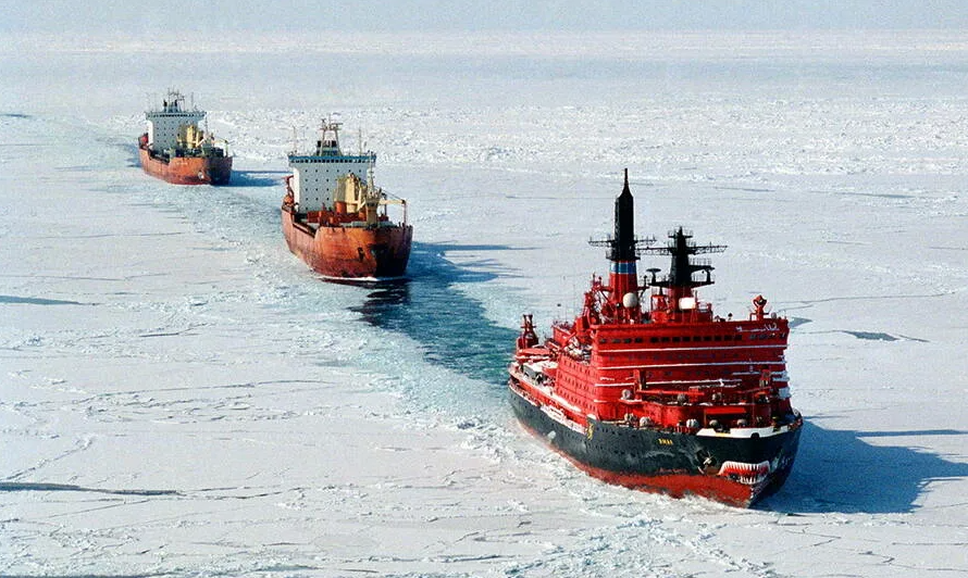 Объём грузоперевозок по Северному морскому пути неуклонно растёт.