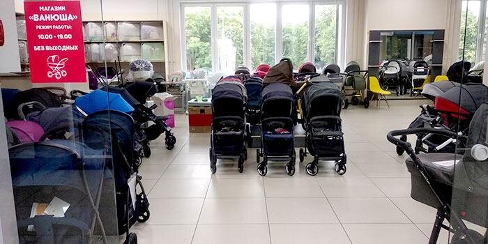 детский магазин колясок. магазин детских колясок в царицыно. мир колясок. коляски на савеловской в тц совенок. магазин колясок.