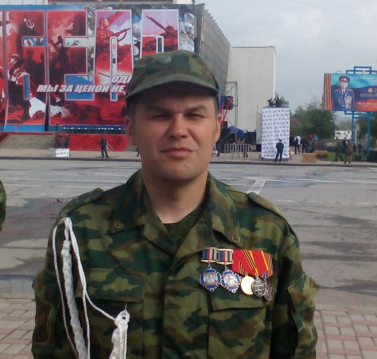 На Параде Победы в Луганске