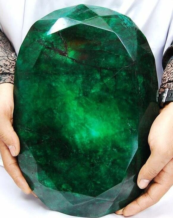 .Тот самый "изумруд"