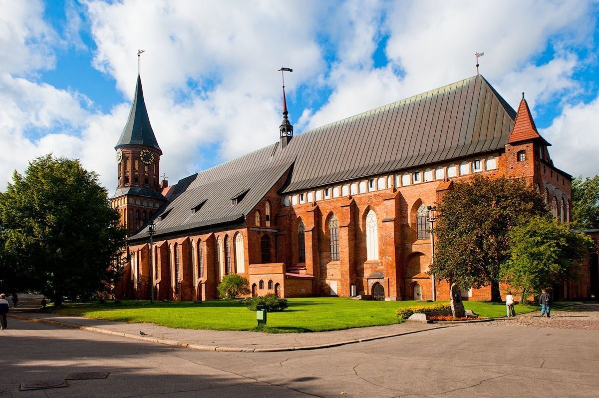 С днем города калининград поздравляем. Калининград фото 2005. Жизнь в калининграде 2023. Крыши калининграда. Улица стрелецкая калининград.