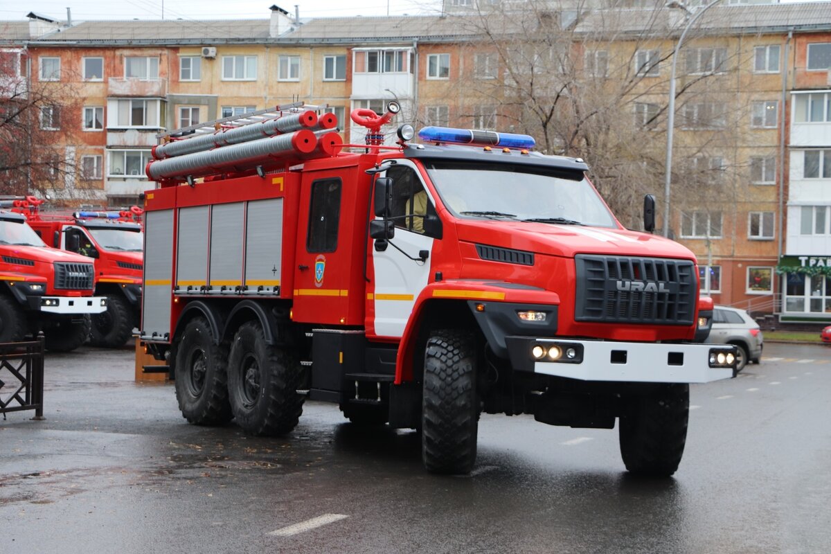 В Иркутской области школьница лишилась рук после взрыва зарядки в розетке |  СибМедиа | Дзен