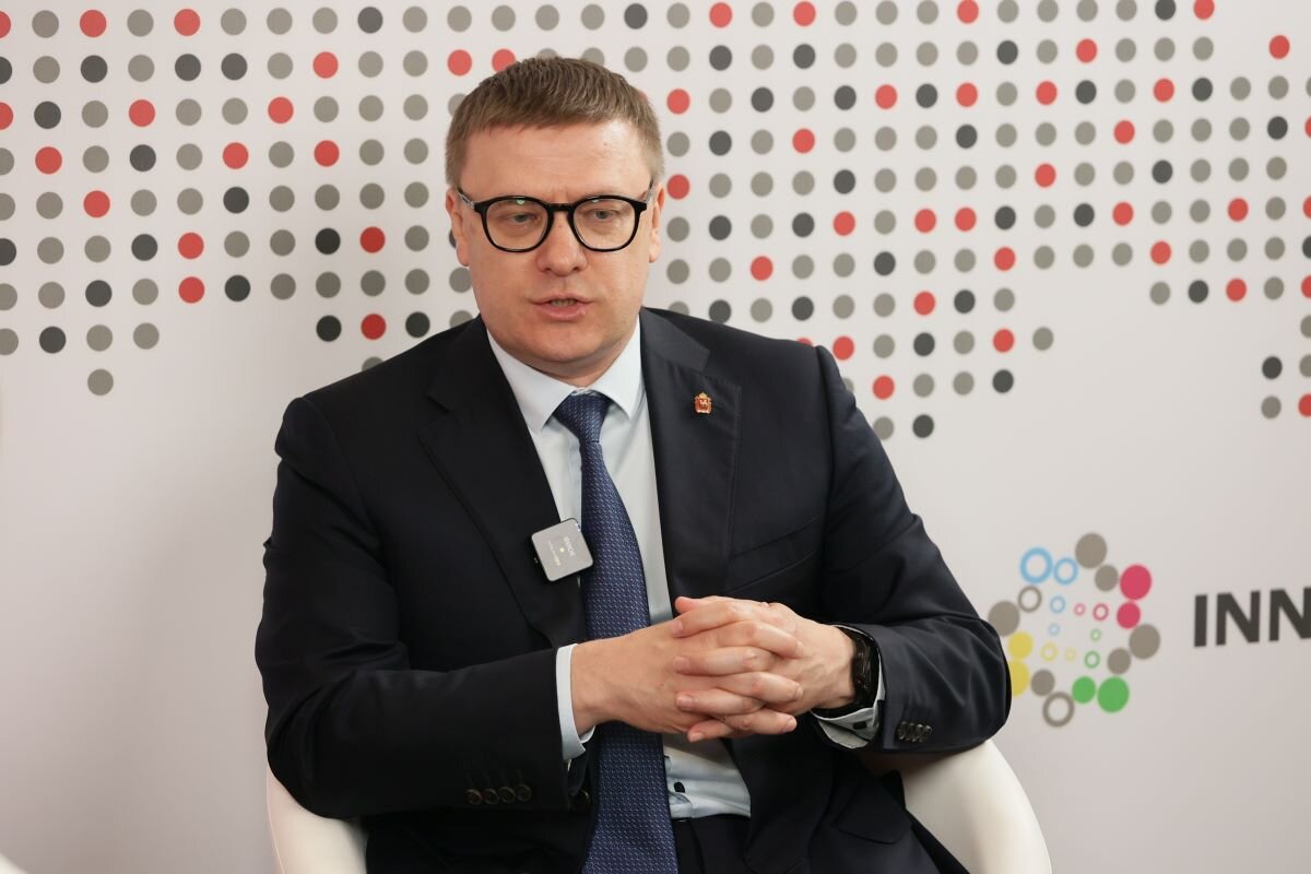 Губернатор Челябинской области Алексей Текслер связался с бойцом СВО из Кунашакского района.  Фото: Фото: ФедералПресс / Иван Кабанов