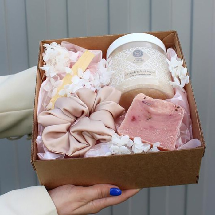 Оптовая косметика. Склад косметики. Люксовая косметика. Поставщики косметики. Косметичка tom ford.