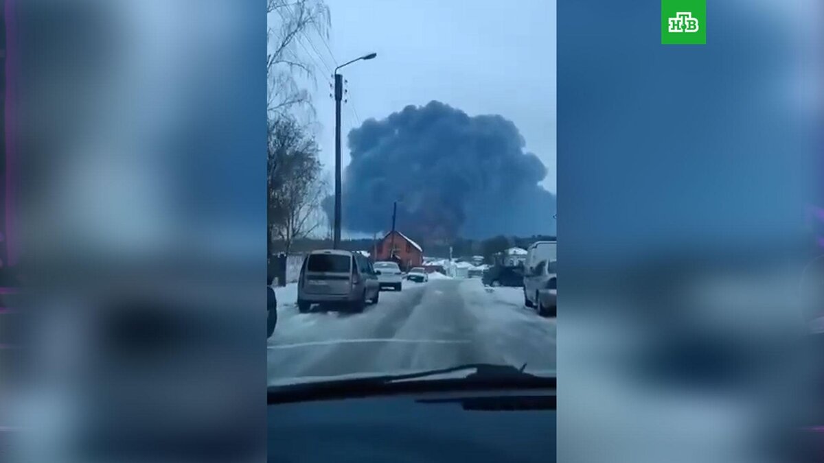    ТАСС: в Брянской области горят четыре резервуара с бензином