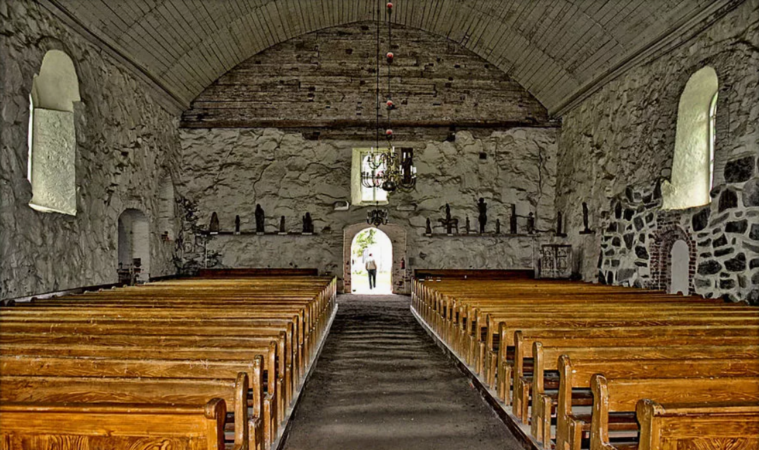 Medieval church. Средневековый храм раннего средневековья. Средневековая Христианская Церковь. Христианский храм в средневековье. Монастырь католический средневековый.