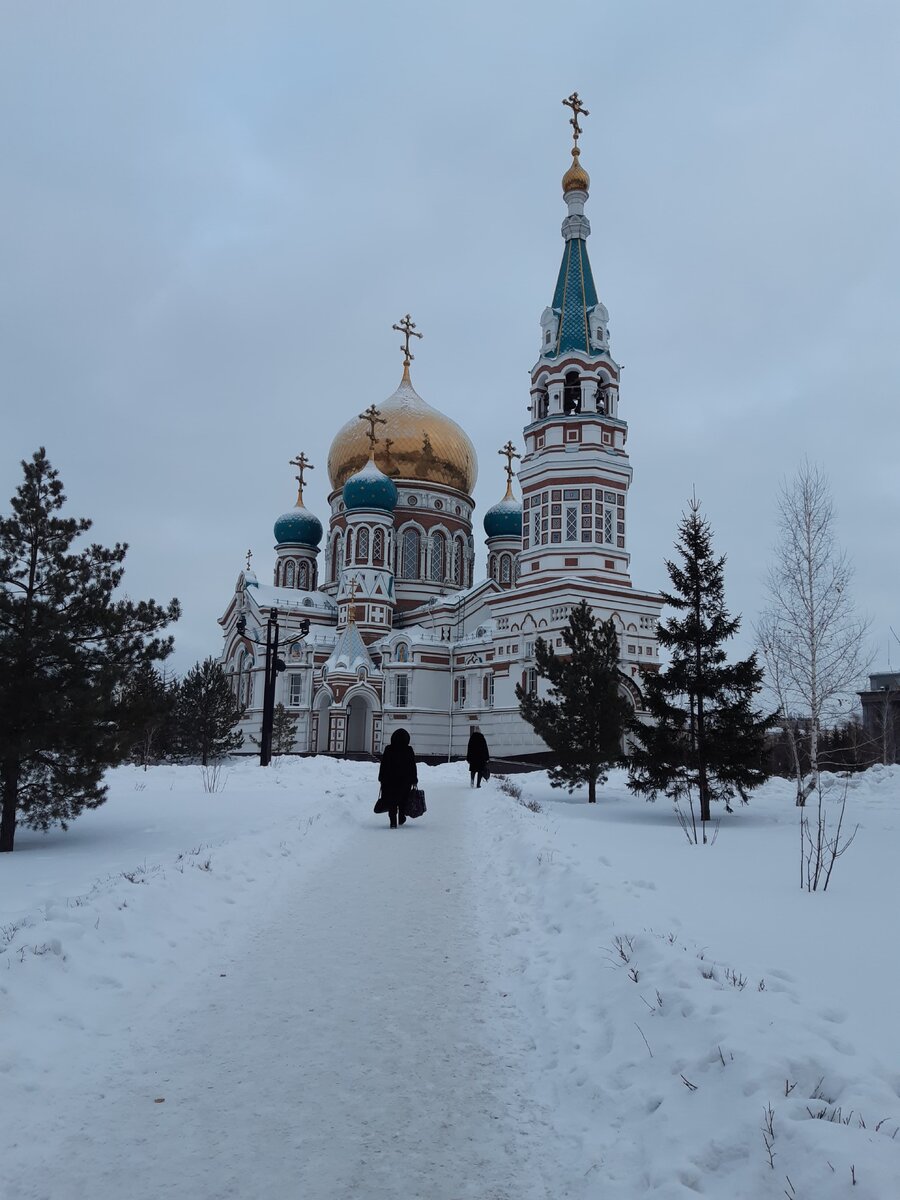 г. Омск , собор Успения Пресвятой Богородицы ( восстановлен в 2007 году )