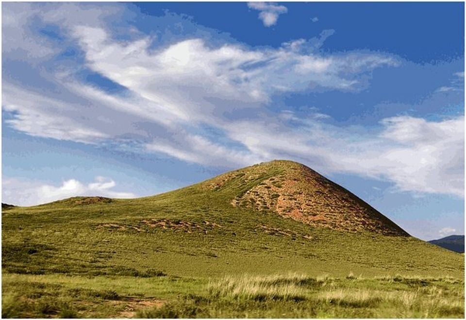 Рис. 1.Ульские курганы. Северный Кавказ, Республика Адыгея.