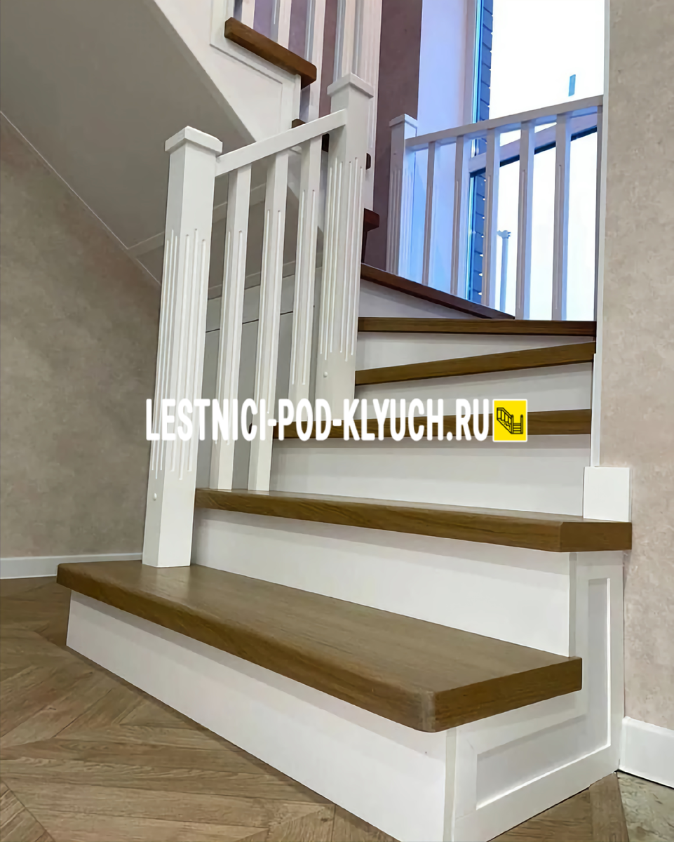 Принимаем звонки: пн-вс с 8:00 до 21:00 (+7 499 490-72-90). Электронная почта: info@lestnici-pod-klyuch.ru 