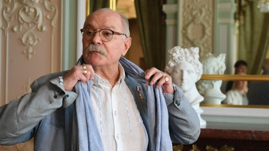 никита михалков на тв. михалков бесогон 2022. музыка из бесогон тв. михалков бесогон. никита михалков 2022.