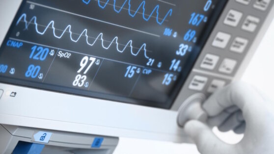    Росздравнадзор высказался об уходе ряда иностранных компаний с рынка медоборудования Роман Захаров