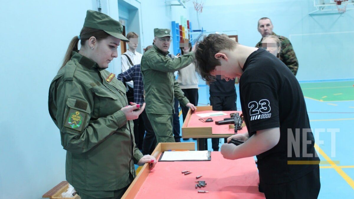 военно спортивные состязания. зарница серпухов. военно-спортивная игра "зарница-2022" в приморье. военная спартакиада. военные спортивные состязания.