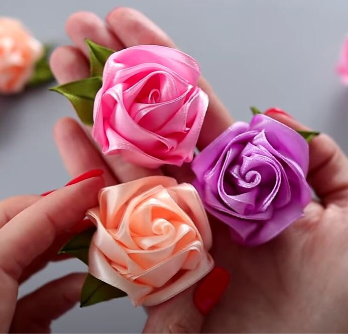 Роза из атласной ленты своими руками / Канзаши мастер класс / DIY rose of satin ribbons kanzashi